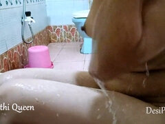 Gros cul, Plantureuse, Poilue, Massage, Seins naturels, Chatte, Adolescente, Nénés