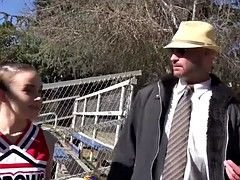 デカチン, 異人種間, フェラする