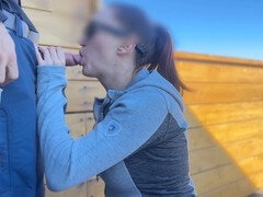 Fafanje, Dekle drka tiča, Samozadovoljevanje, V javnosti, Rdečelaska