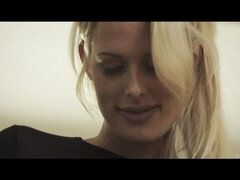 Stupendo, Culo grosso, Bionda, Pompino, Stivali, Da dietro, Strippaggio, Tette