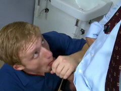Smoking hot dudes fucking in a public spot