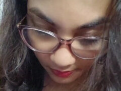 Indian beauty captivates with curvy, live sensual charm