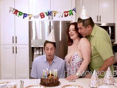 Busty MILF Stepmom Gets Birthday Surprise Free Use By Stepson - Emmy Demur