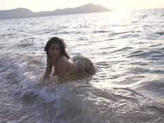 Poonam Pandey Beach Slut Uncut Dirty Hindi Talking Hot Video - Poonam pandey