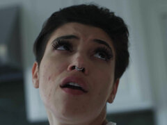 Tir de sperme, En levrette, Faciale, Branlette thaïlandaise, Seins naturels, Chatte, Rasée, Nénés