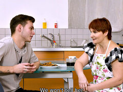 18, Store smukke kvinder, Pik sutte, Køkken, Ældre kvinde, Mor jeg gerne vil kneppe