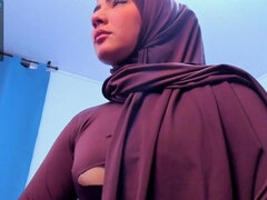 Shameless arab hussy crazy webcam clip