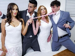 18, Duży kutas, Duże cycki, Obciąganie, Styl na pieska, Sex w czwórkę, Chudy, Nastolatki