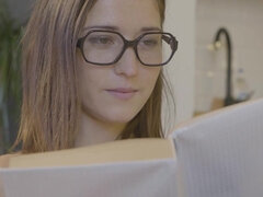 Mina Summer - Avid Reader plays with her private parts