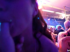 ブロンド, 茶髪の, 衣服着たままセックス, ダンス, キス, オージー, オマンコ, 濡れ