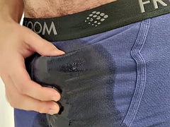 Boxer getting wet close up solo piss play