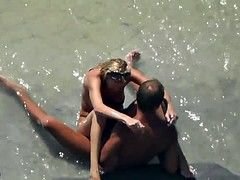 Vonku, Na verejnosti