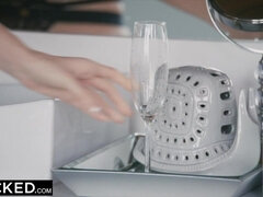 Tyłek, Duży kutas, Blondynka, Obciąganie, Kutas, Twarzowy, Wielorasowy, Jazda konna