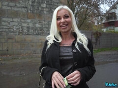 Blondinka, Češka, Milf, Denar, Prvoosebno snemanje seksa, Resničnost, Tetovaže, Učitelj