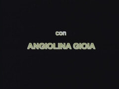 Store bryster, Pik sutte, Brunette, Komme på ansigtet, Italiener, Svømmepøl, Teenager, Vintage