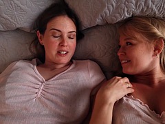 Vibraattori, Sormetus, Rankka, Suudella, Lesbo, Ajeltu, Tissit, Lelut