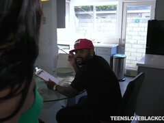 Kont, Grote kont, Grote mammen, Zwart, Pijpbeurt, Hardcore, Interraciaal, Tieten likken