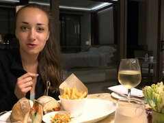 Noire, Sucer une bite, Brunette brune, Branlette thaïlandaise, Petite amie, Piercing, Chatte, Grande