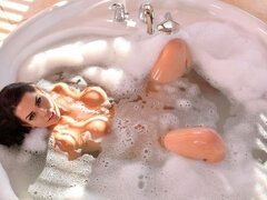 Debela dekleta, Velike joške, Prišlo v usta, Zunanji izliv, Dekle drka tiča, Medrasni seks, Samozadovoljevanje, Drgnjenje ob joške