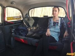 Blasen, Braunhaarige, Auto, Muschi, Eng