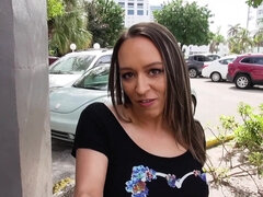 Amateur brunette fucks random dude in his car