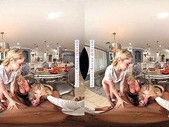 Американки, Большая жопа, Большие сиськи, Блондинки, Член, Крошечные, Бритые