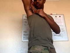 Armée, Noire, Rondelette, Pieds, Homosexuelle, Masturbation, Solo, Uniforme
