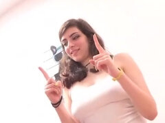 18 jahre, Leie, Blasen, Braunhaarige, Spermaladung, Spanisch, Jungendliche (18+), Titten