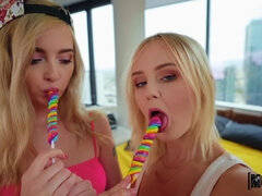 Amatööri, Perse, Makuuhuone, Blondi, Lesbo, Selkäsauna, Pillu, Tissit