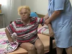 Толстушки, Парочка, Дилдо, Пальцем, Бабушки, Мастурбация, Зрелые, Голышом