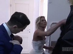 Sexy blonde MILF gets married and pays off debt with just cash