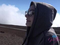 Avsugning, Handjobb, Olja, Orgasm, Pov, Offentlig, Fitta, Mager