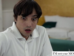 Kurac, Dekle drka tiča, Milf