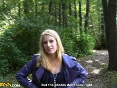 Anale, Bionda, Facciale, Tacchi, Soldi, All'aperto, Pantaloncini sintetici, Terzetto