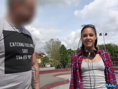 Public Agent featuring Apolonia LaPiedra and Martin Gun's hardcore clip