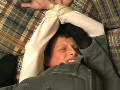 Blondine, Braunhaarige, Klassisch, Süss, Kehlenfick, Hardcore, Jungendliche (18+), Flotter dreier