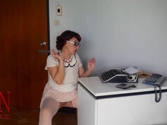 Tacones, Nylon, Oficina, Medias largas, Chupando, Tetas, Bajo la falda, Voyeur