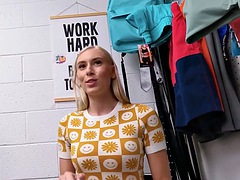 Chica, Verga grande, Mamada, Atrapados, Corridas, Sexo duro, Oficina, Juguetes