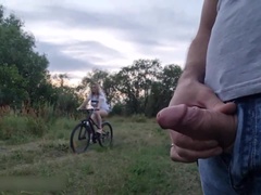A man flashes a dick to an unfamiliar beautiful girl