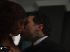 Veľké kozy, Creampie, Ebenové, Hardcore, Z pohľadu účastníka, Pička, Jazdectvo, Natvrdo