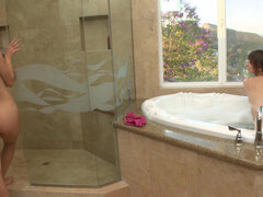 Ванна, Лесбиянка, Мастурбация, На природе, Душ, Влажная