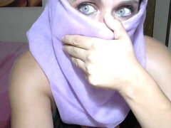 Arabes, Peitos grandes, Loucoa, Masturbação, Melharucos naturais, Xoxota, Solo chão, Câmera de web webcam