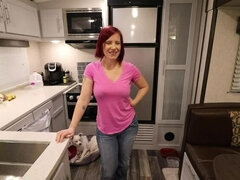 Amaterji, Fafanje, Milf, Mama, Prvoosebno snemanje seksa, Rdečelaska, Njegov, Devica