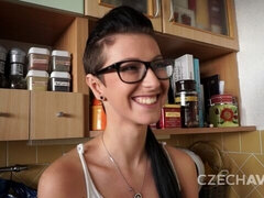 큰 엉덩이, 오랄섹스, 도기스타일, 더블 삽입, 그룹, 밀프, 흥청망청 놀기, 쓰리섬