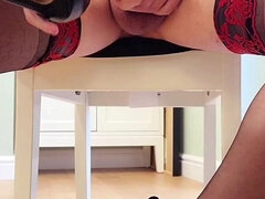 Britské, Kluk v dámském, Stříkání spermatu, Podpatky, Masturbace, Nylonové, Punčochy