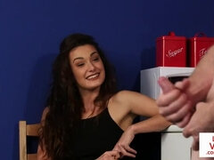 Любители, Британки, Одетые девушки голые парни, Грязные слова, Женское доминирование, Хд, На кухне, В офисе