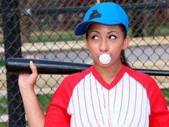 Stor rumpe, Stor kukk, Store pupper, Kukk suging, Brunette, Bakfra, Latina