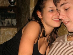 Amatéři, Velký zadek, Velké kozy, Kuřba, Brunetka, Homemade, Vyhublá, Teenka