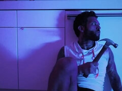 Grosser arsch, Grosse titten, Blasen, Hundestellung, Fetisch, Handjob, Milf, Tätowierung