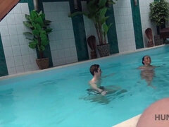 Amatør, Hanrej, Tjekke, Hd, Lille kvinde, Pov, Teenager, Kone